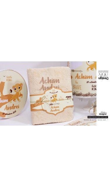Trusou botez cu leu, brodat de inspiratie exotica, jungla, animale Micul Pui Leu 32